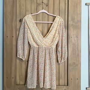 🐰 Spring time yellow prairie floral tunic
